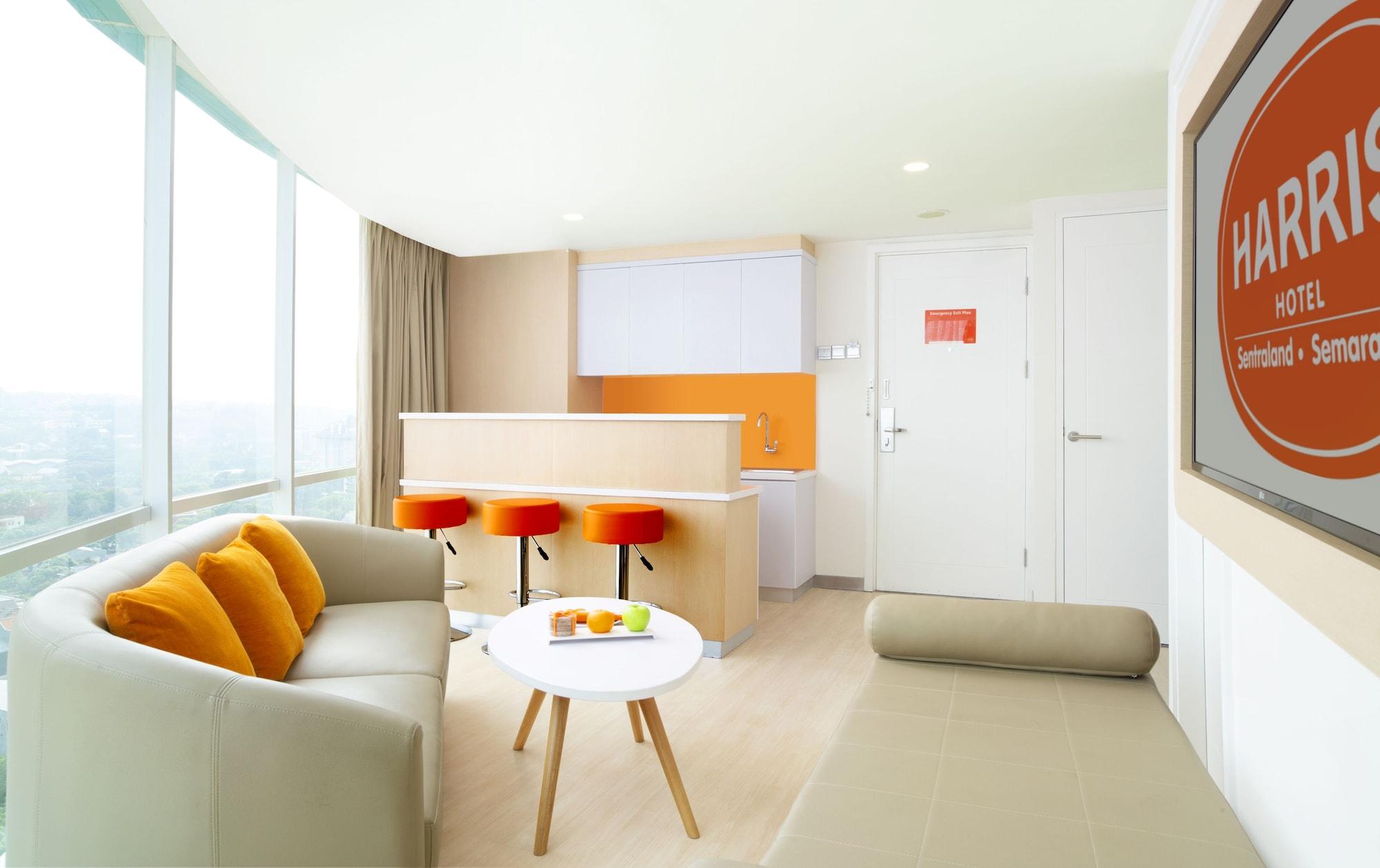 Harris Hotel Sentraland Semarang Exterior foto