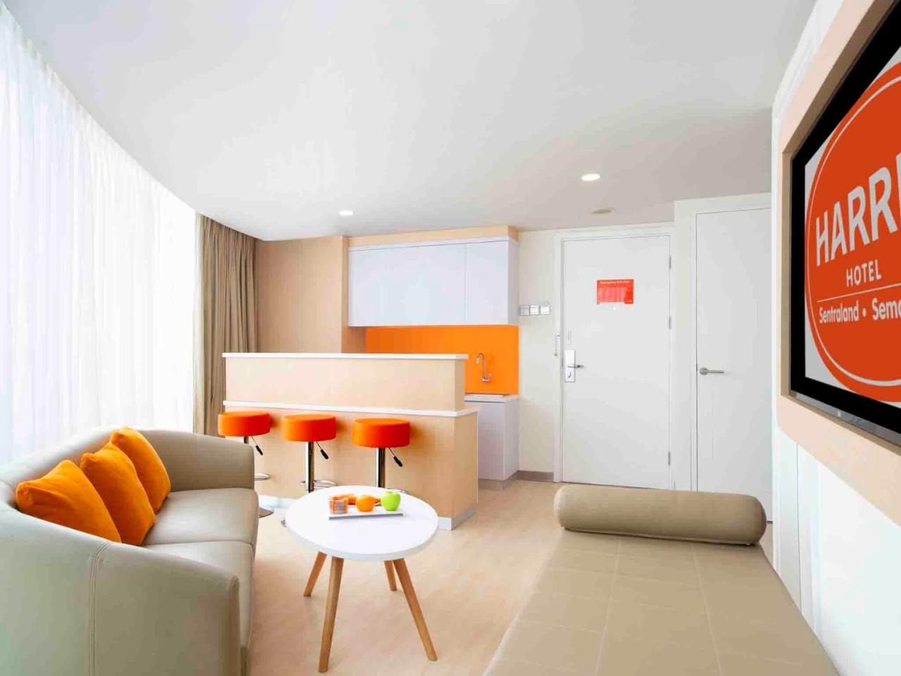 Harris Hotel Sentraland Semarang Exterior foto